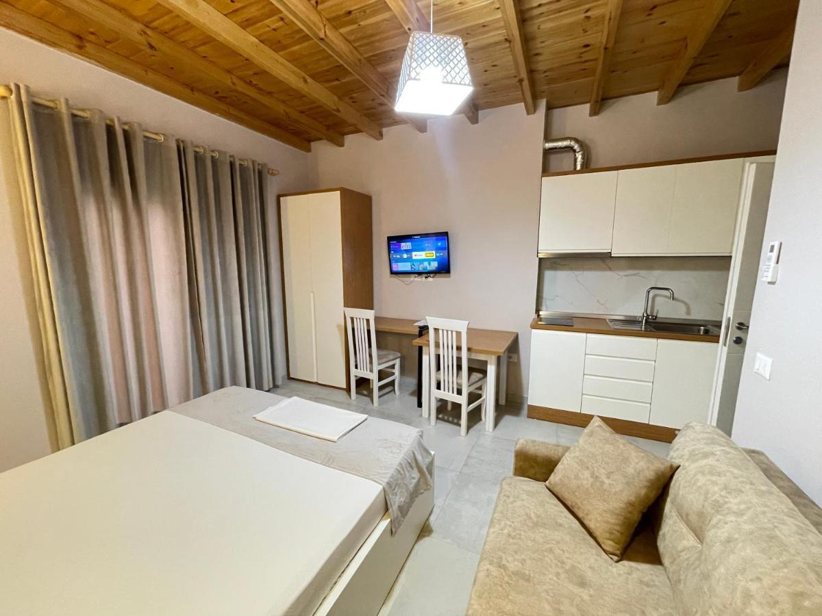 Maison Apartments Влёра Экстерьер фото