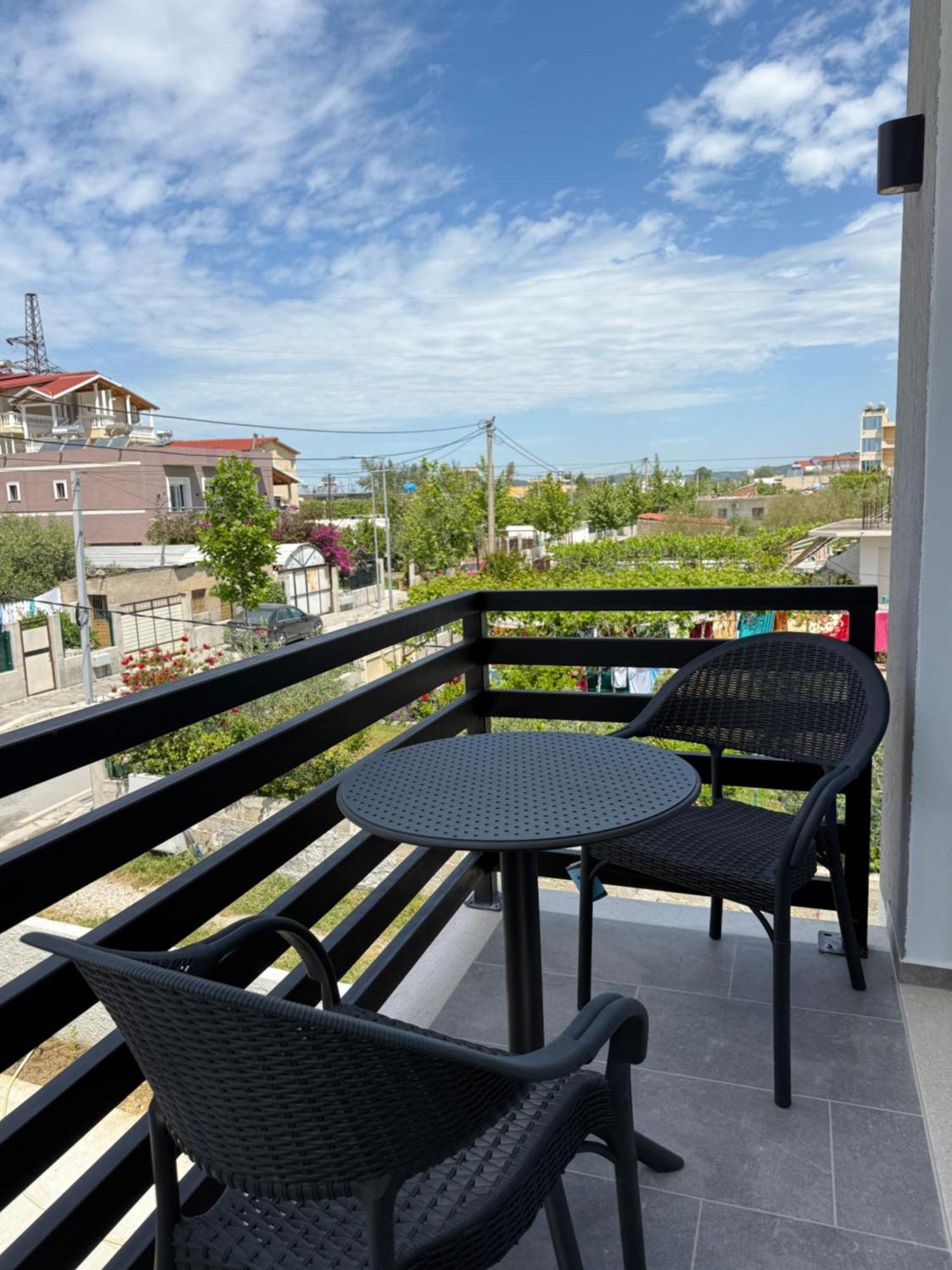 Maison Apartments Влёра Экстерьер фото