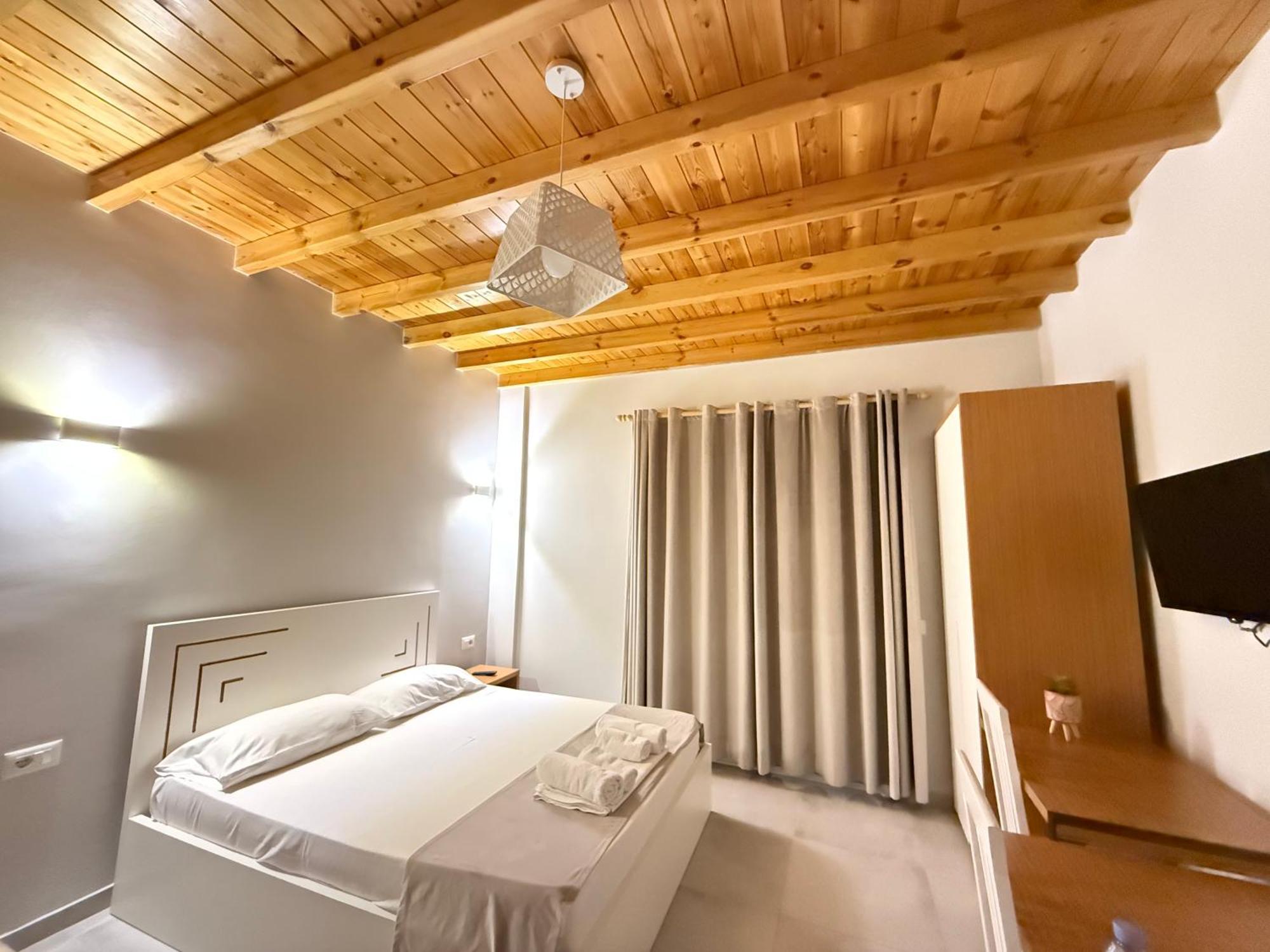 Maison Apartments Влёра Экстерьер фото